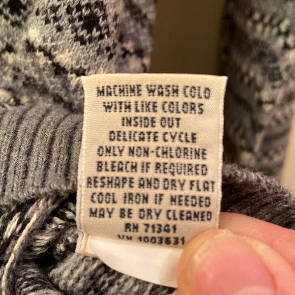 LL Bean Turtleneck Sweater Fair Isle pattern Grey Black White Cotton Cashmere MP - Picture 12 of 12